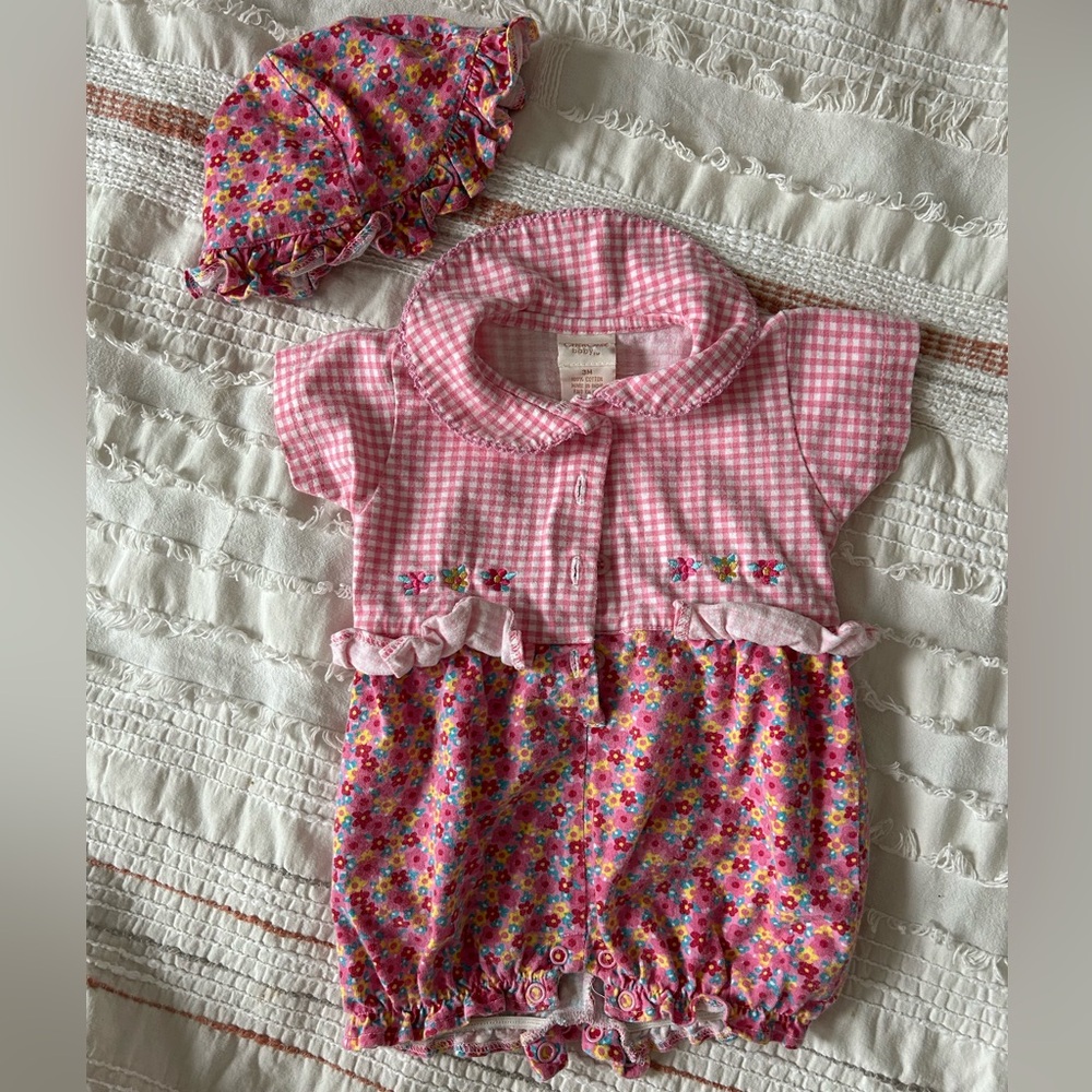 Vintage/Y2K Cherokee Baby Spring Romper and Sunhat Set